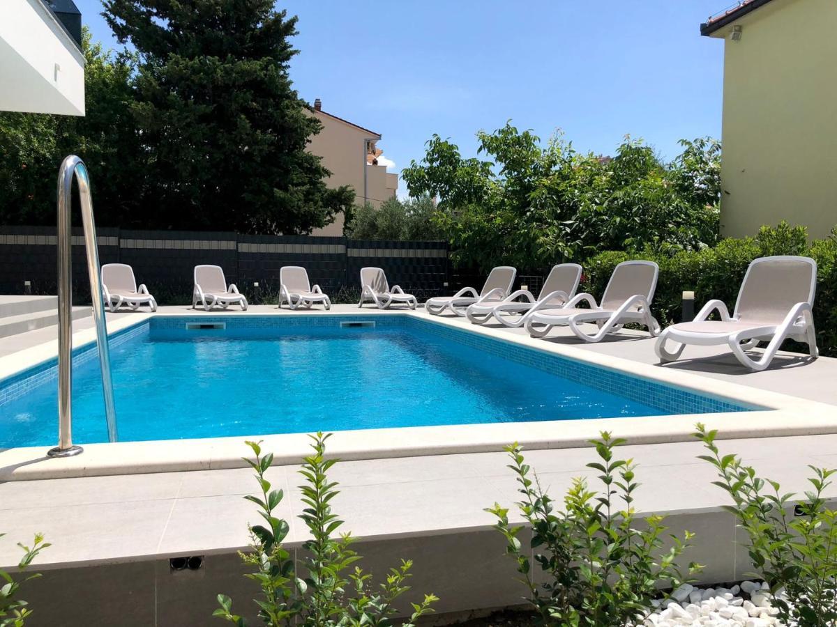 Seka Apartments With A Pool Kaštela Exterior foto