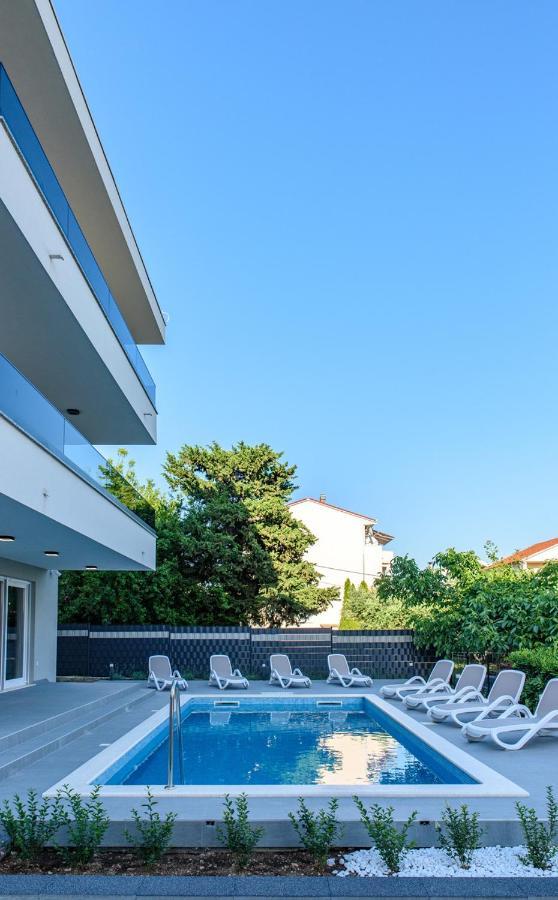 Seka Apartments With A Pool Kaštela Exterior foto